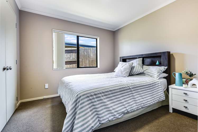 90 Farnborough Drive Grandview Heights_12