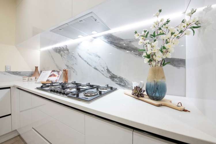 47 Donegal Park Drive Flat Bush_12