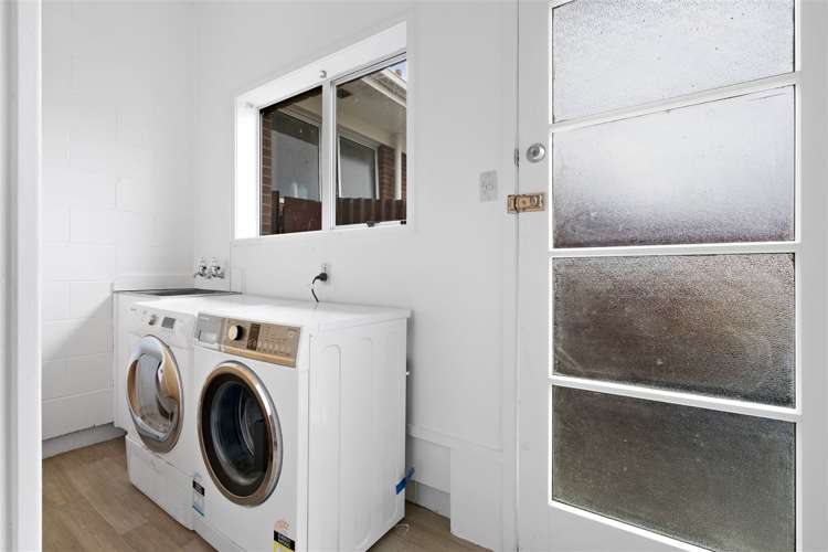 2 Border Road Henderson_15