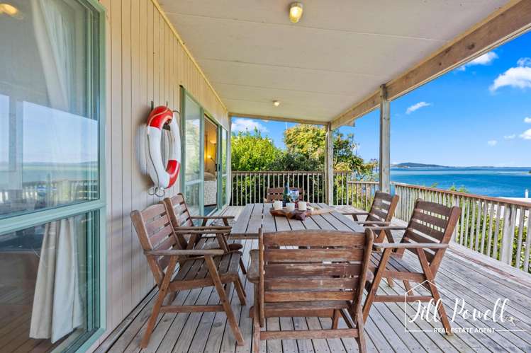 13 Moana Road Tinopai_23