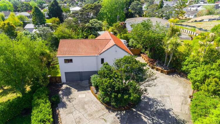 14 Derwent Crescent Titirangi_18