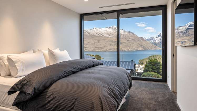 33 Belfast Terrace Queenstown_13