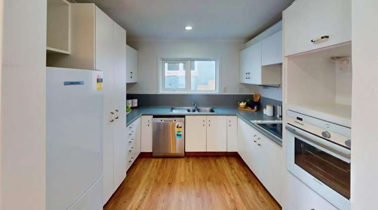 4A MacDonald Crescent_4