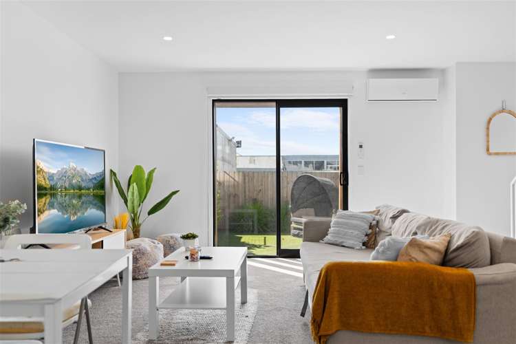 18/241 Lincoln Road Addington_2