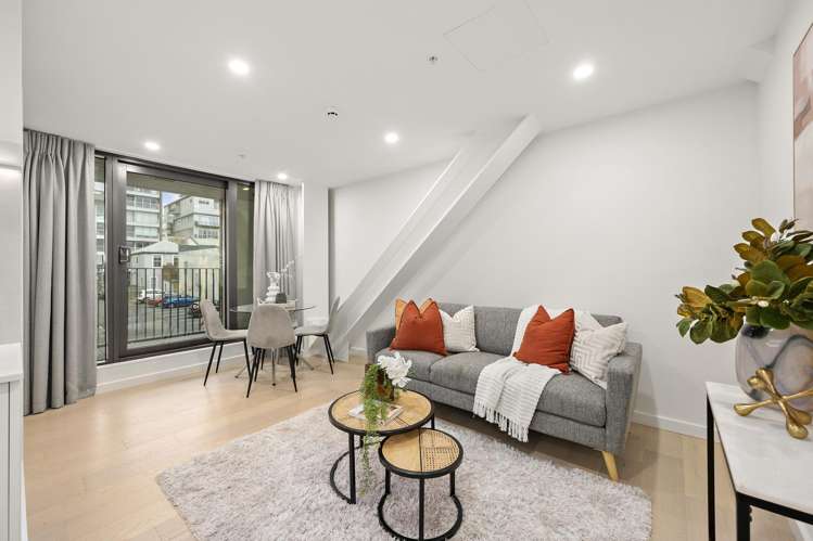 107/10 Alpha Street_3