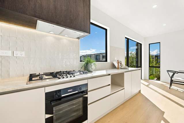 2 Falcon Crescent Hobsonville_4