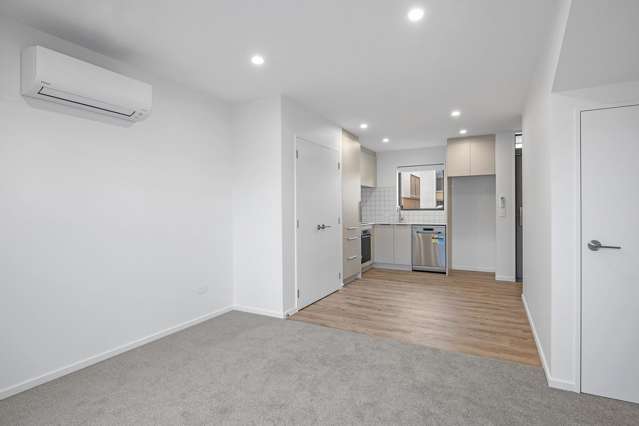 10/176 England Street Linwood_4