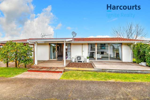 8 Booker Place Manurewa_1