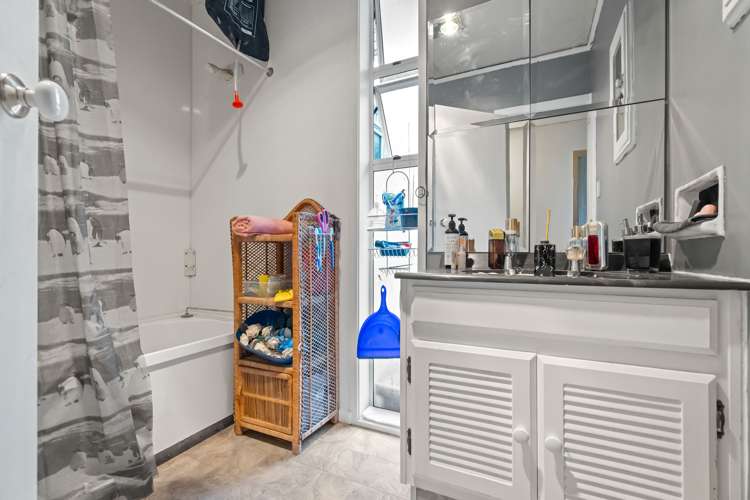 324 Ngaumutawa Road Solway_9