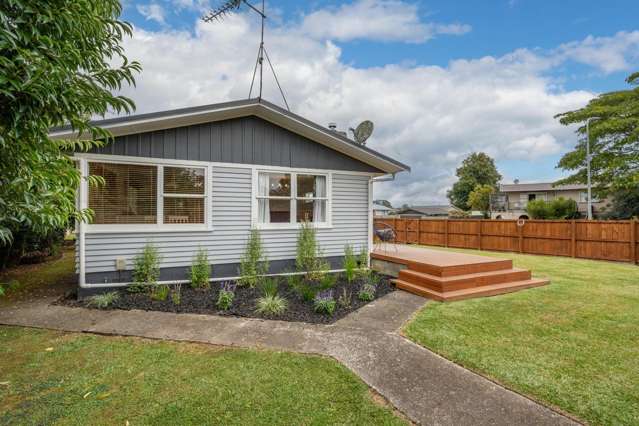 22 Joanna Place Deanwell_1