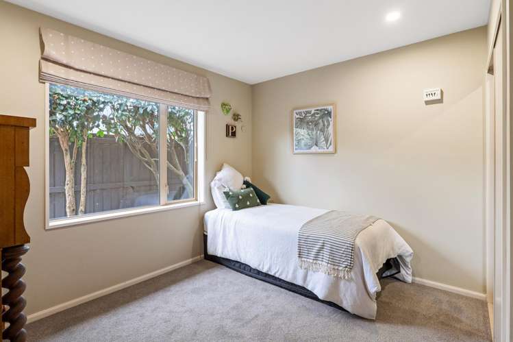 20 Croftwood Lane Harewood_16