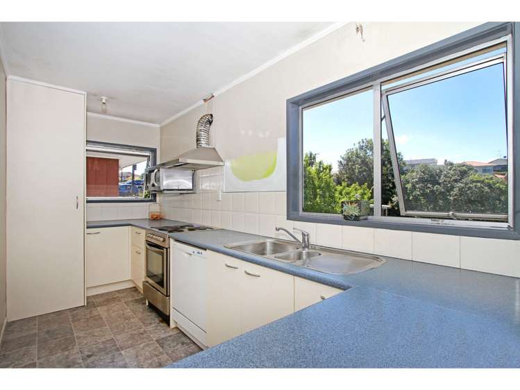 2/871 East Coast Road Northcross_7