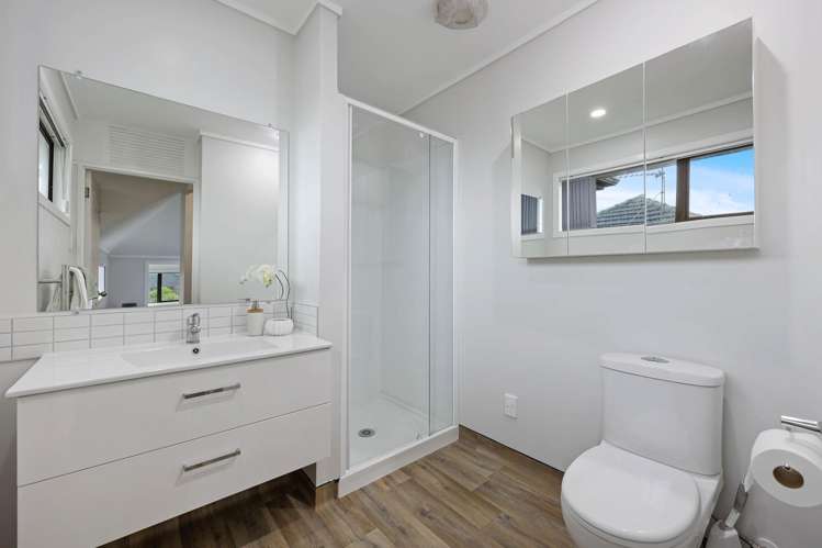 86 Beach Road Mellons Bay_21