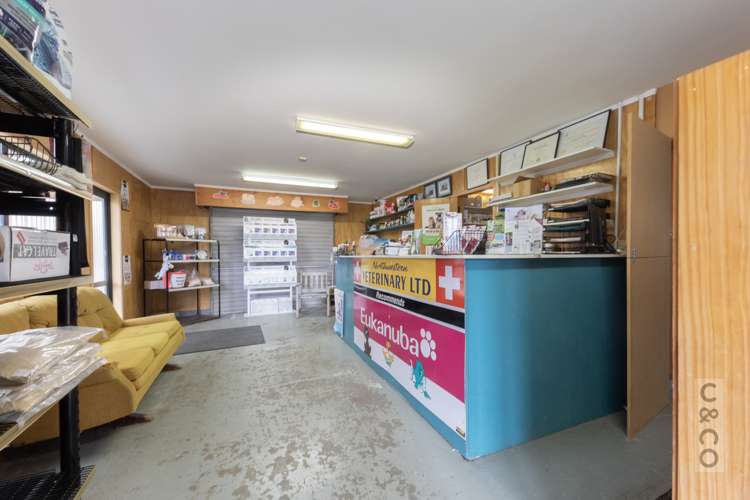 522 State Highway 16 Kumeu_58