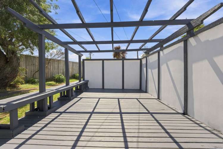 4 Lympne Lane Mangere_35
