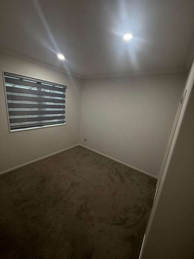 7 Ballyliffin Drive Flat Bush_4