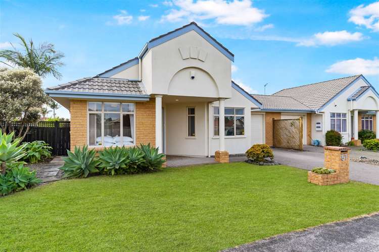 57 Fernbrook Close Pakuranga Heights_18
