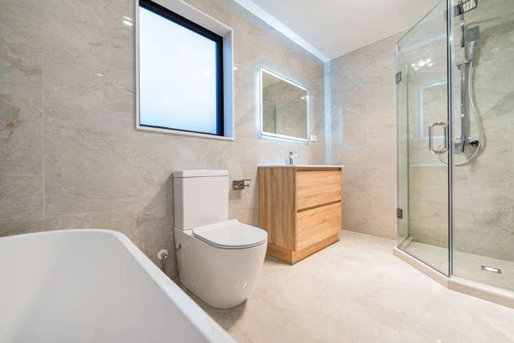 17 Sagitta Drive Flat Bush_11