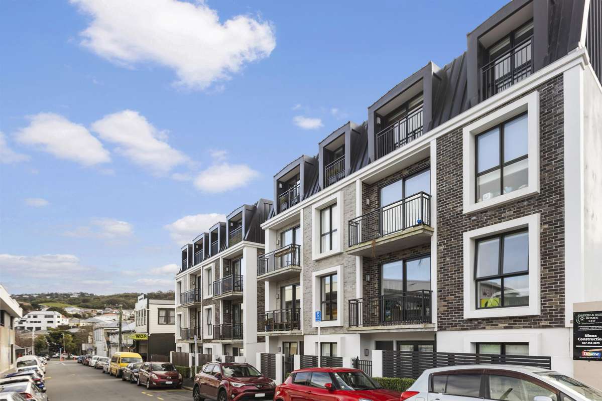 4F/11 Newtown Ave_0