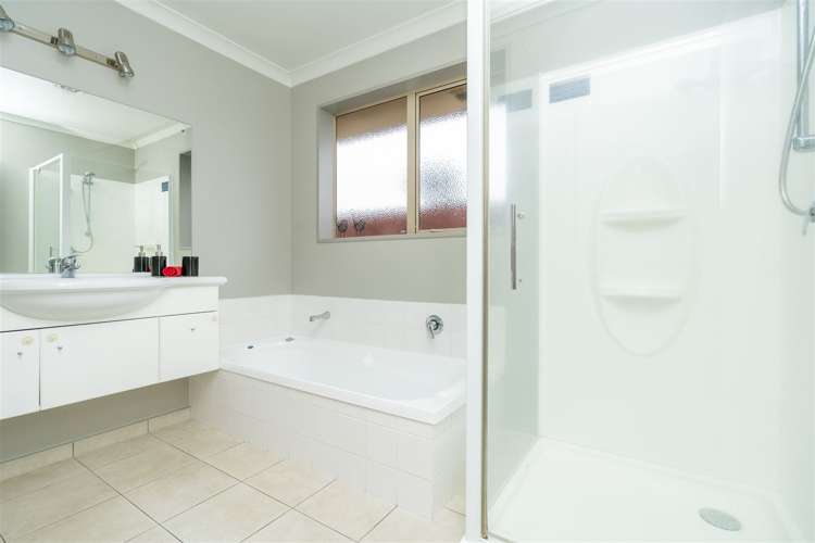 10 Alderwick Place Rototuna North_16