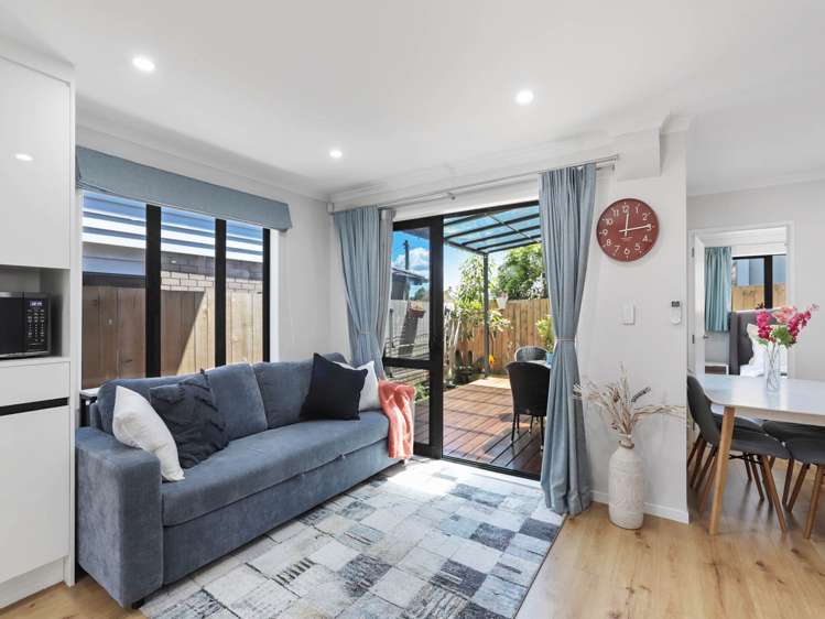 9B Kingdale Road Henderson_2