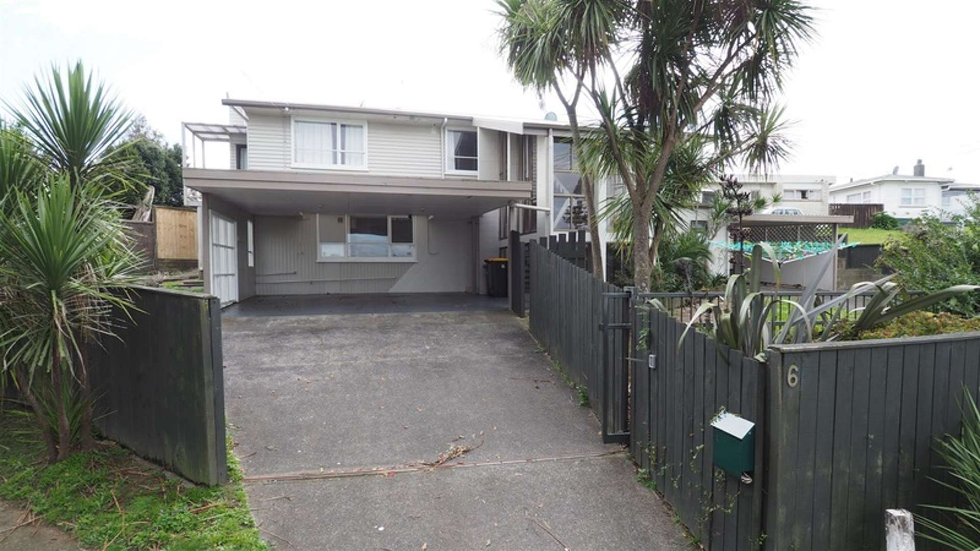 6 Farnborough Crescent Mangere_0