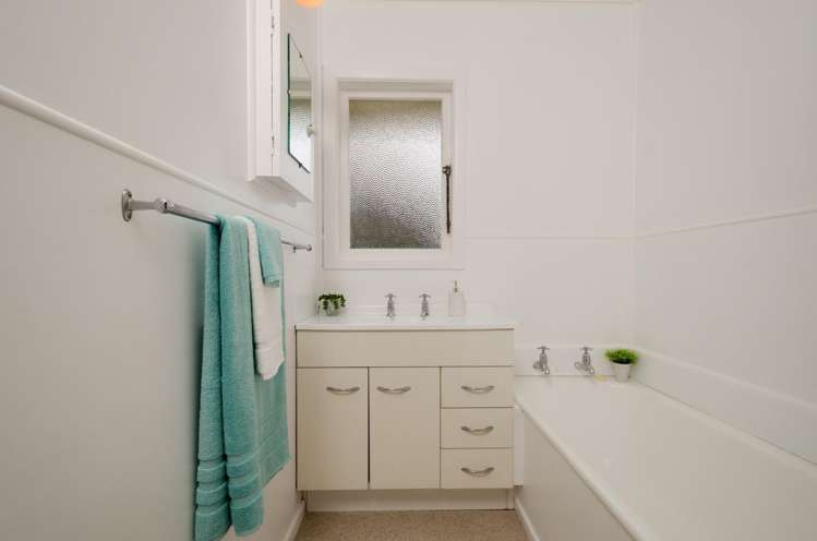 63 Smythe Road Henderson_16