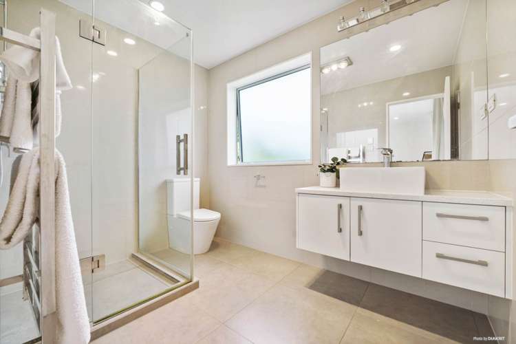 18a Peter Buck Road New Windsor_12