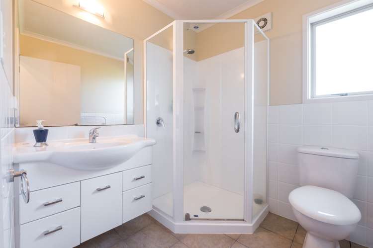 92 Cambridge Road Hillcrest_19