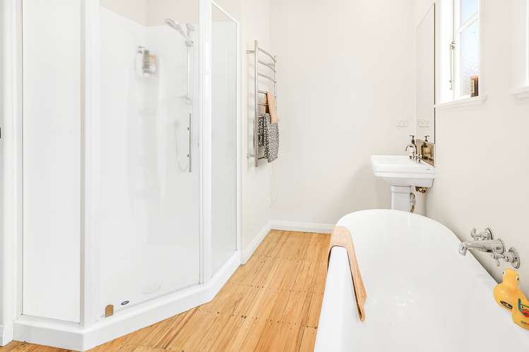 11 Galway Avenue Hamilton East_21