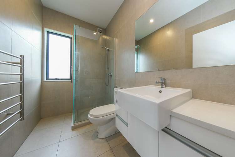 2 Azzurro Way Flat Bush_6