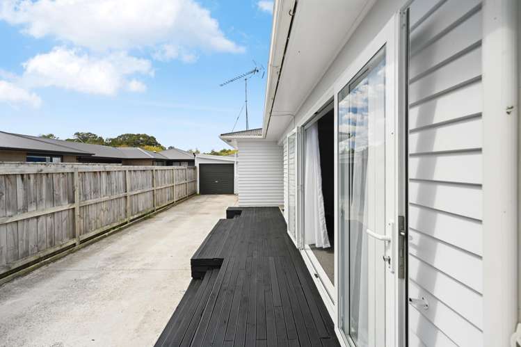 87 Montgomery Crescent Bader_11