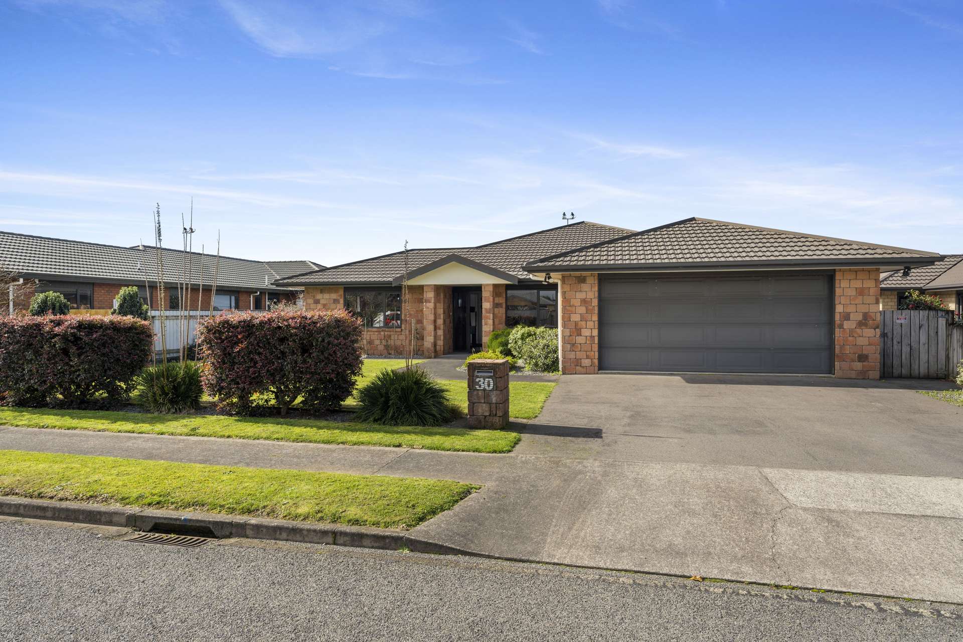 30 Montague Grove Stratford_0