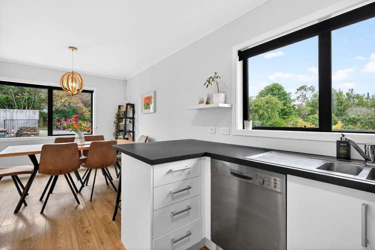 20A Martin Grove Normandale_6