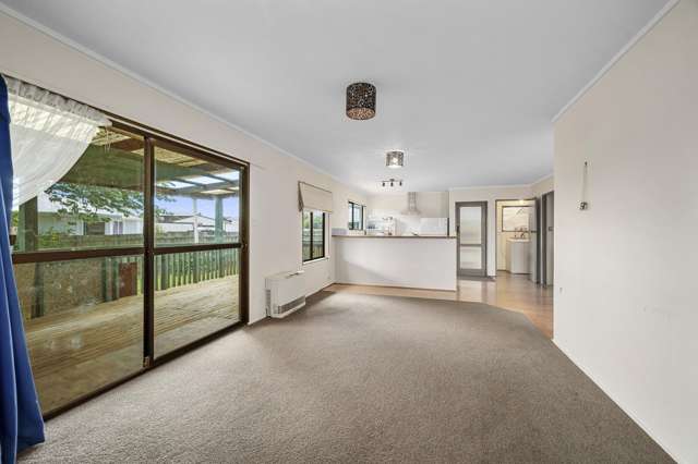 3 Judith Place Owhata_3