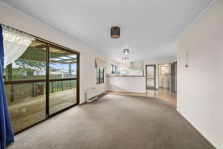 3 Judith Place Owhata_3