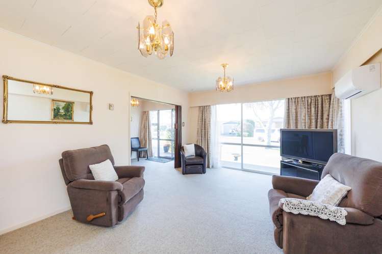 5 Hollows Crescent Takaro_7