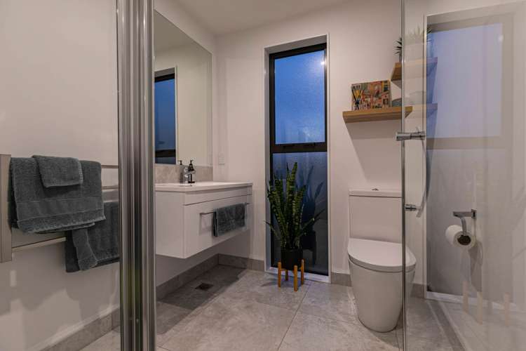 51 Bonair Crescent Silverdale_11