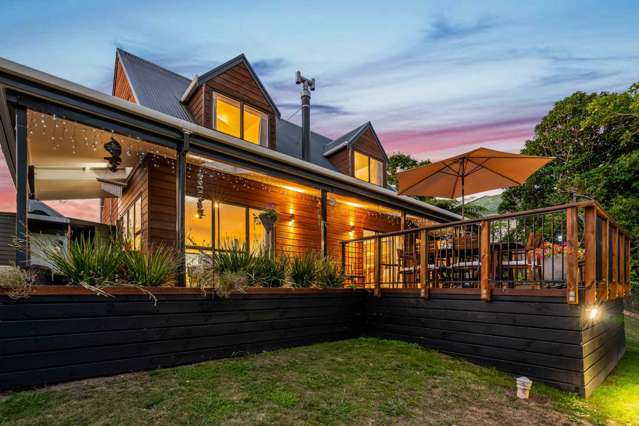 Tranquil Home with Native Outlook