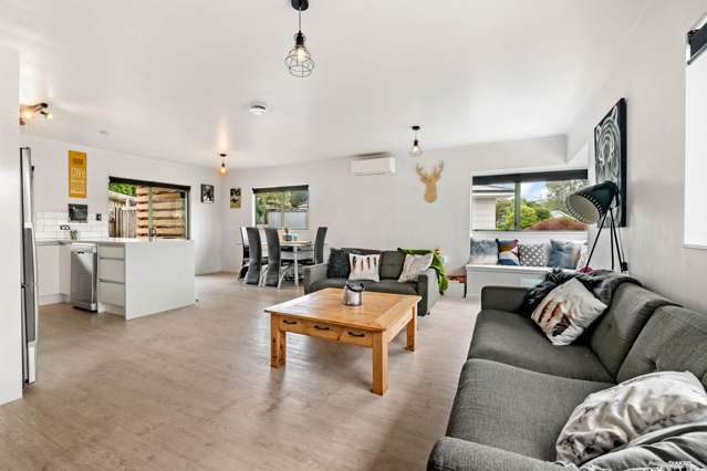 19 Springtime Crescent Stanmore Bay_4