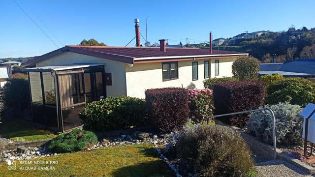 North Balclutha 2 bedroom house