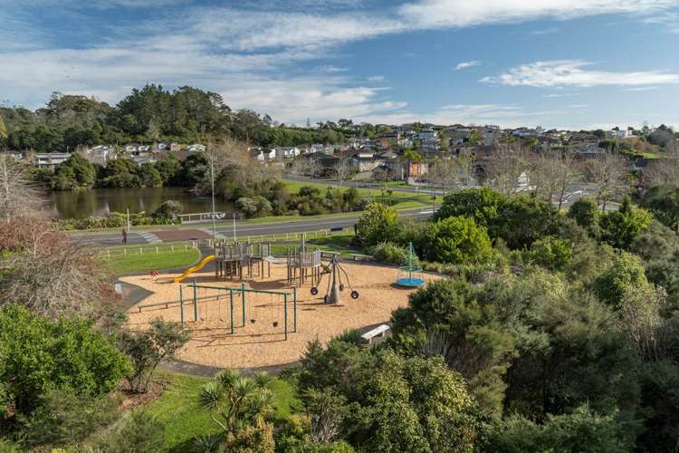 40 Lake Panorama Drive Henderson_21