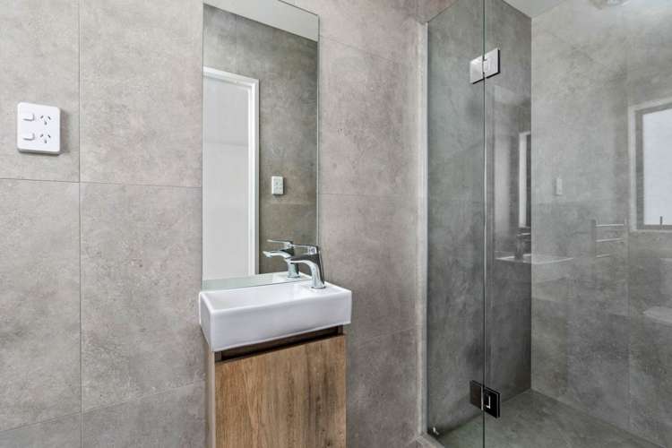 2/21 Podgora Avenue Kumeu_12