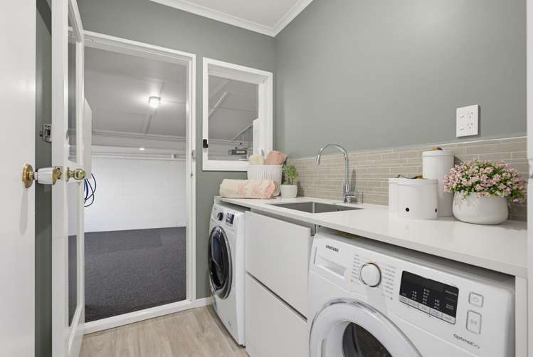 21 Caesars Place Churton Park_16