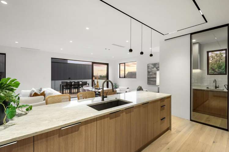 8A Serrata Place Browns Bay_13