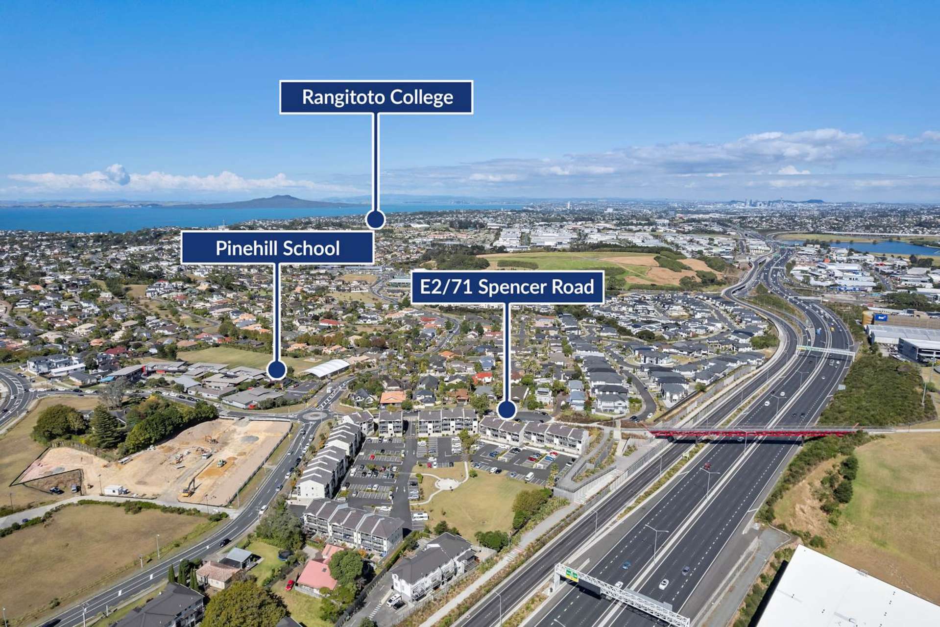 E2/71 Spencer Road Oteha_0