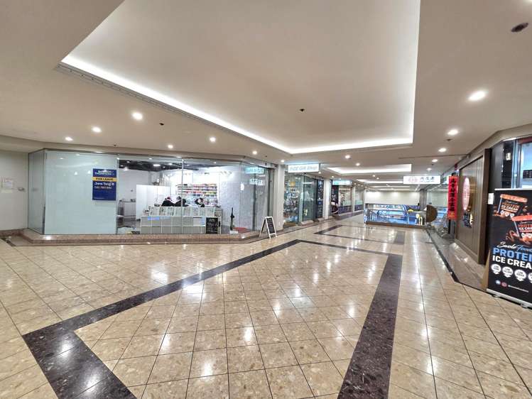 Unit 2J, 239 Queen Street Auckland Central_4