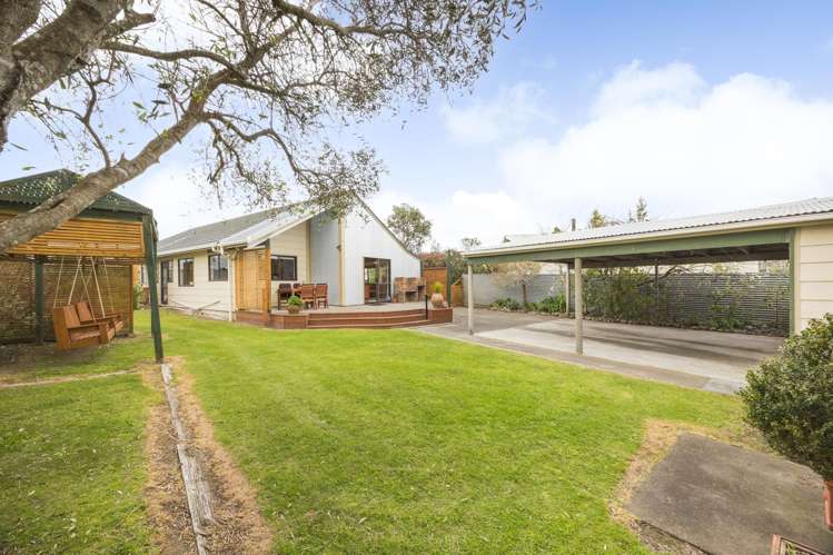 5 Hennessy Street East Foxton Beach_22