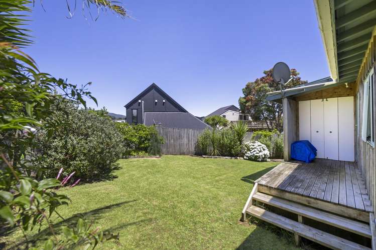 10a Marine Parade Raglan_16