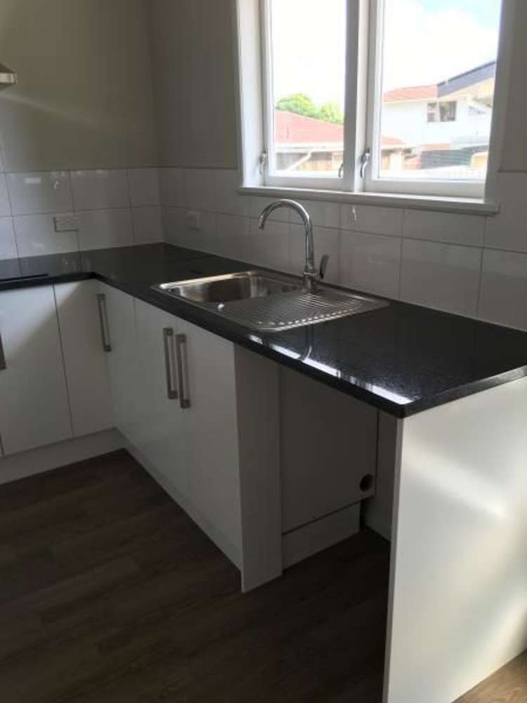 20 Hobart Crescent Wattle Downs_8